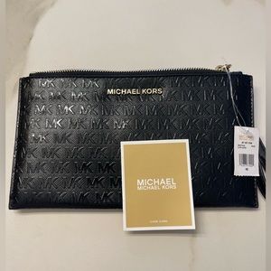 Michael Kors Jet Set Patent Leather Wristlet Wallet NWT